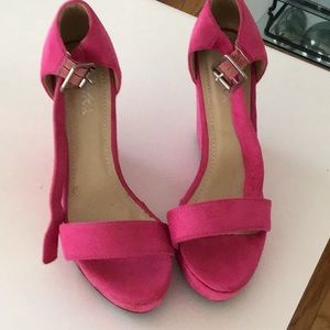 Pink swade shoes
